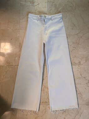 Zara Size 10 White Wide-Leg Jeans with Frayed Hem